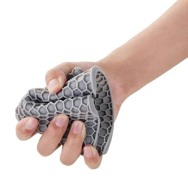 Round Silicone Non-Slip Mat | Drink Coaster, Heat Insulator & Table Protector